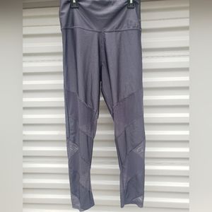 Pink Victoria Secret Grey Leggings Size Small.   FF148